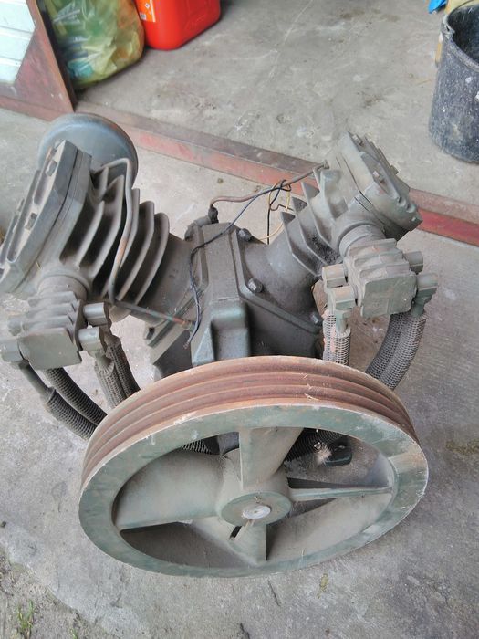 Sprzedam Kompresor ingersoll rand dwutłokowy