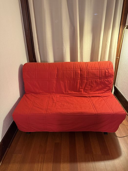 Sofa cama em muito bom estado