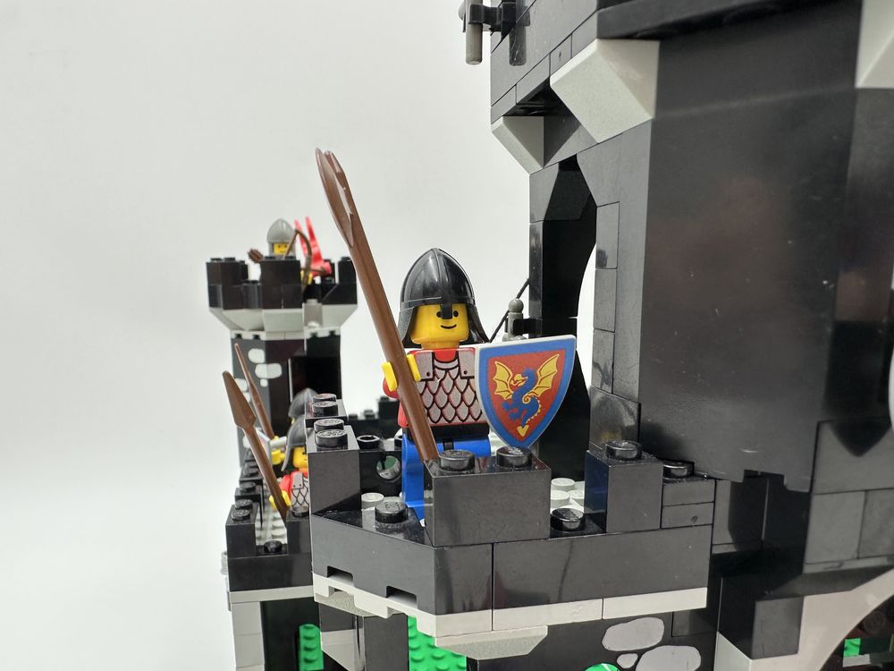 Lego 6085 Black Monarch’s Castle