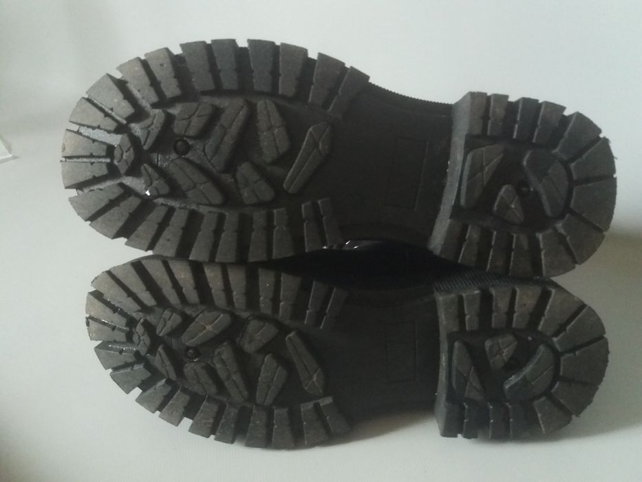 Ботинки Новые демисезонные размер 37 Женские