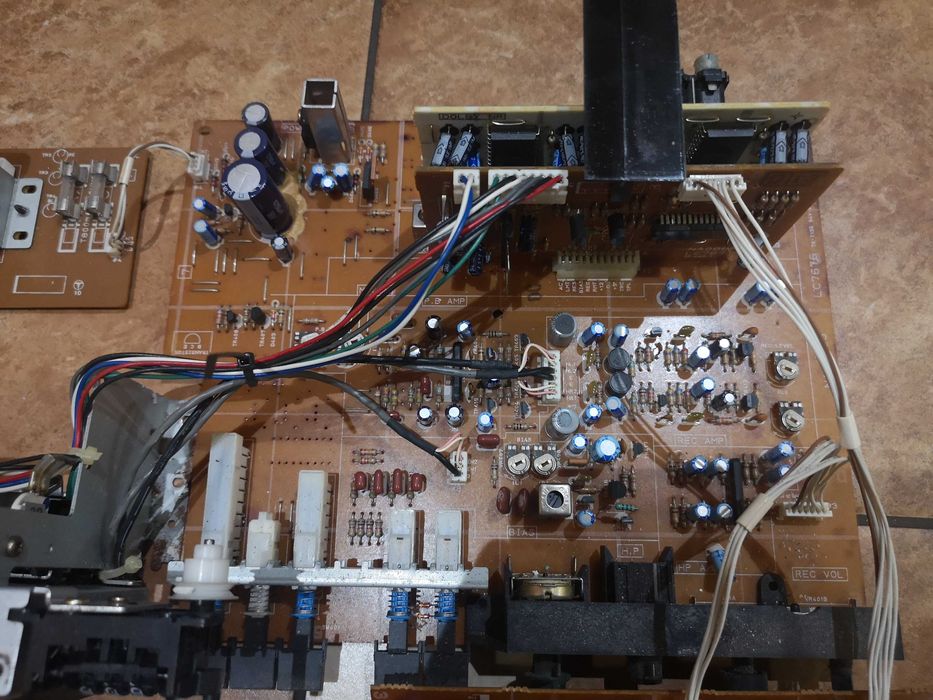 Części magntofonu Yamaha