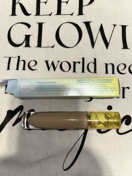 Kosas Revealer Concealer Super Creamy + Brightening Concealer