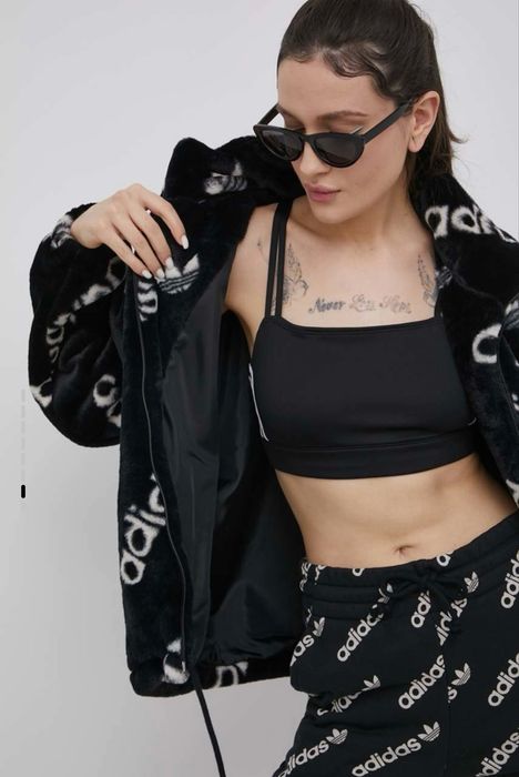 Бомбер Adidas,куртка