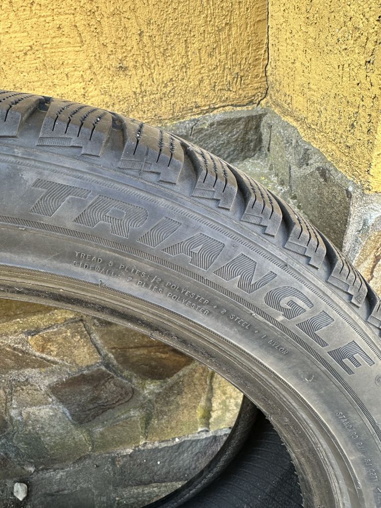 Пара шин Triangle Snowlink PL01 235/45 r18 98R