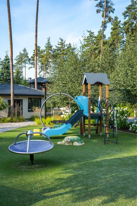 Якісний будинок 206 м2 в закритому котеджному містечку. 10 соток