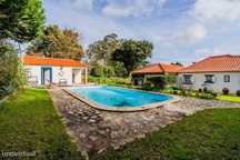 Moradia térrea reconstruida T3 com piscina, paneles solares y jardín e