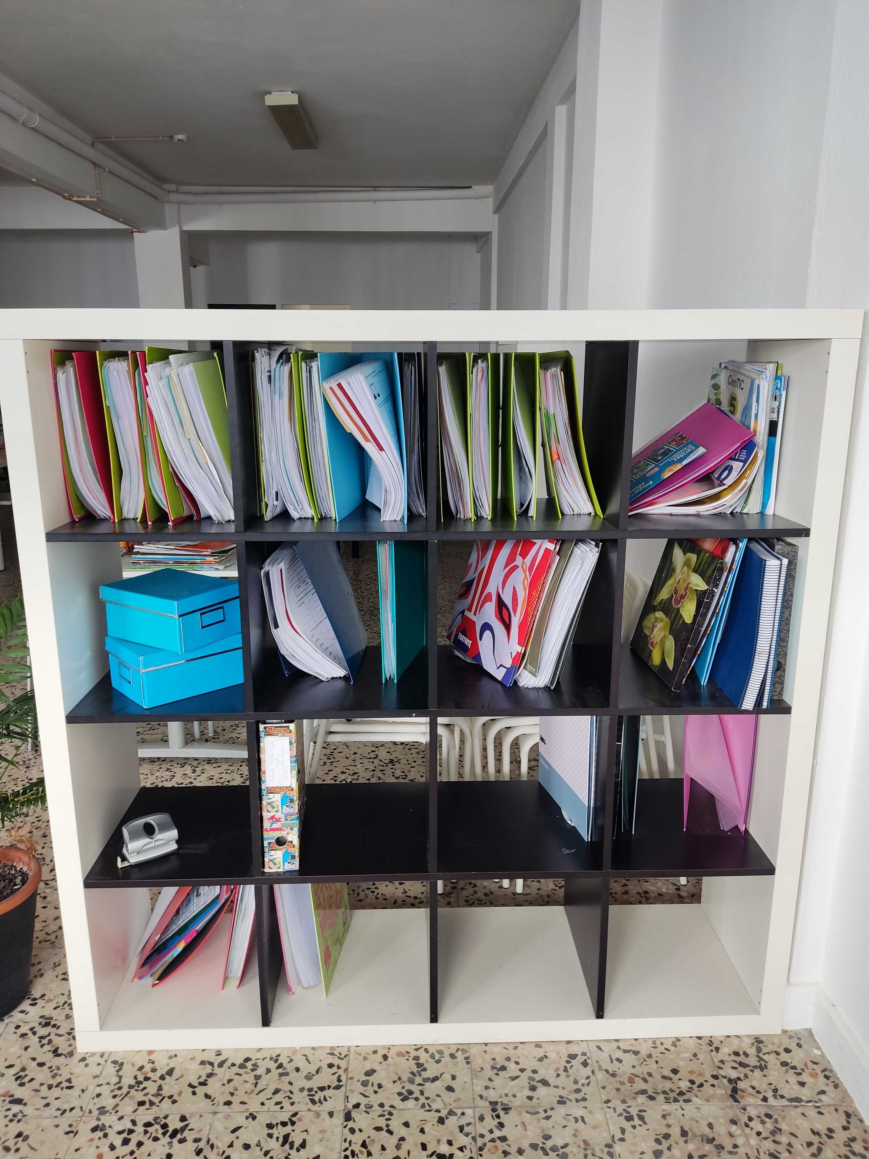 Estante kallax IKEA 16 cubos