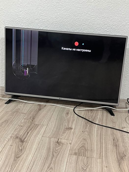 Телевізор LG 40 дюймів під ремонт