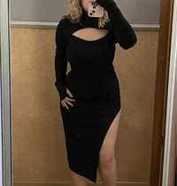 Чорна сукня з розрізом