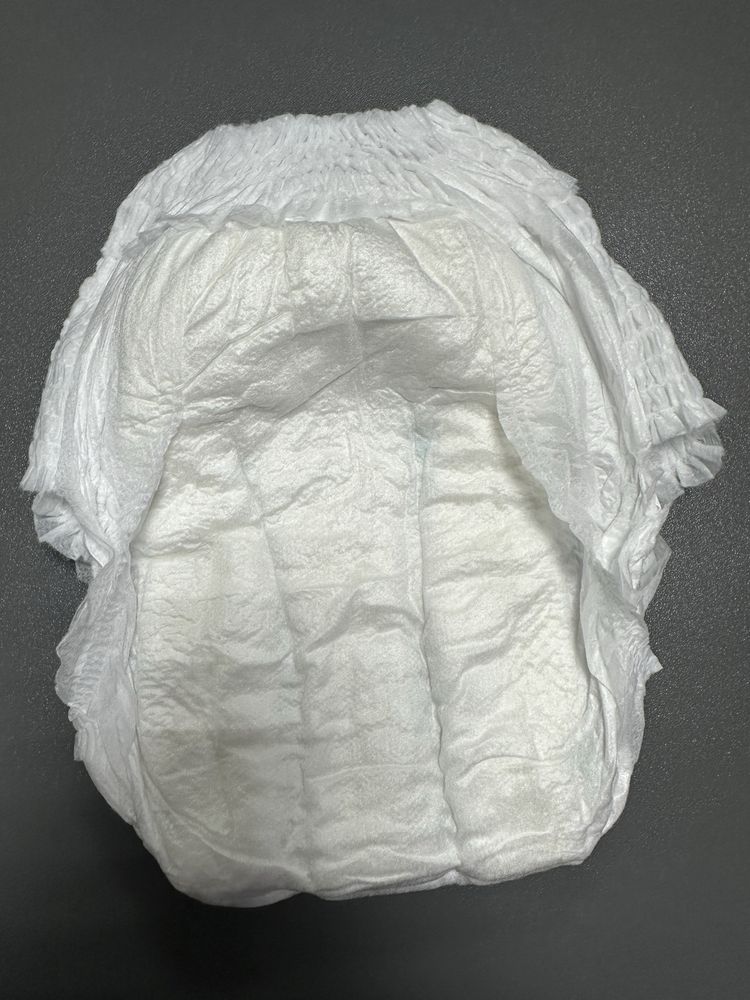 Підгузки-трусики Helen Harper розмір 4 22 шт. 120 грн