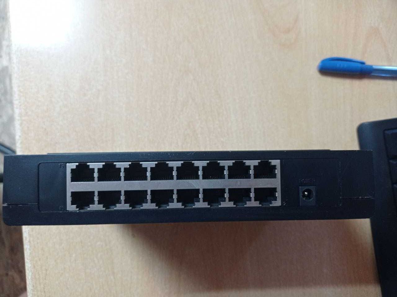 Коммутатор Switch TP-Link TL-SF1016D