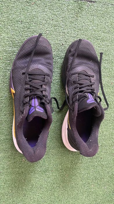 Tênis Basqueteira Nike