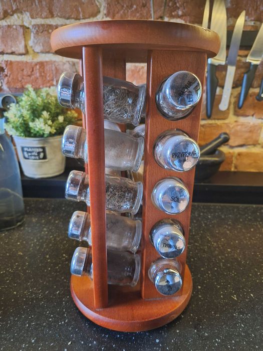 Obrotowy przyprawnik - nowy