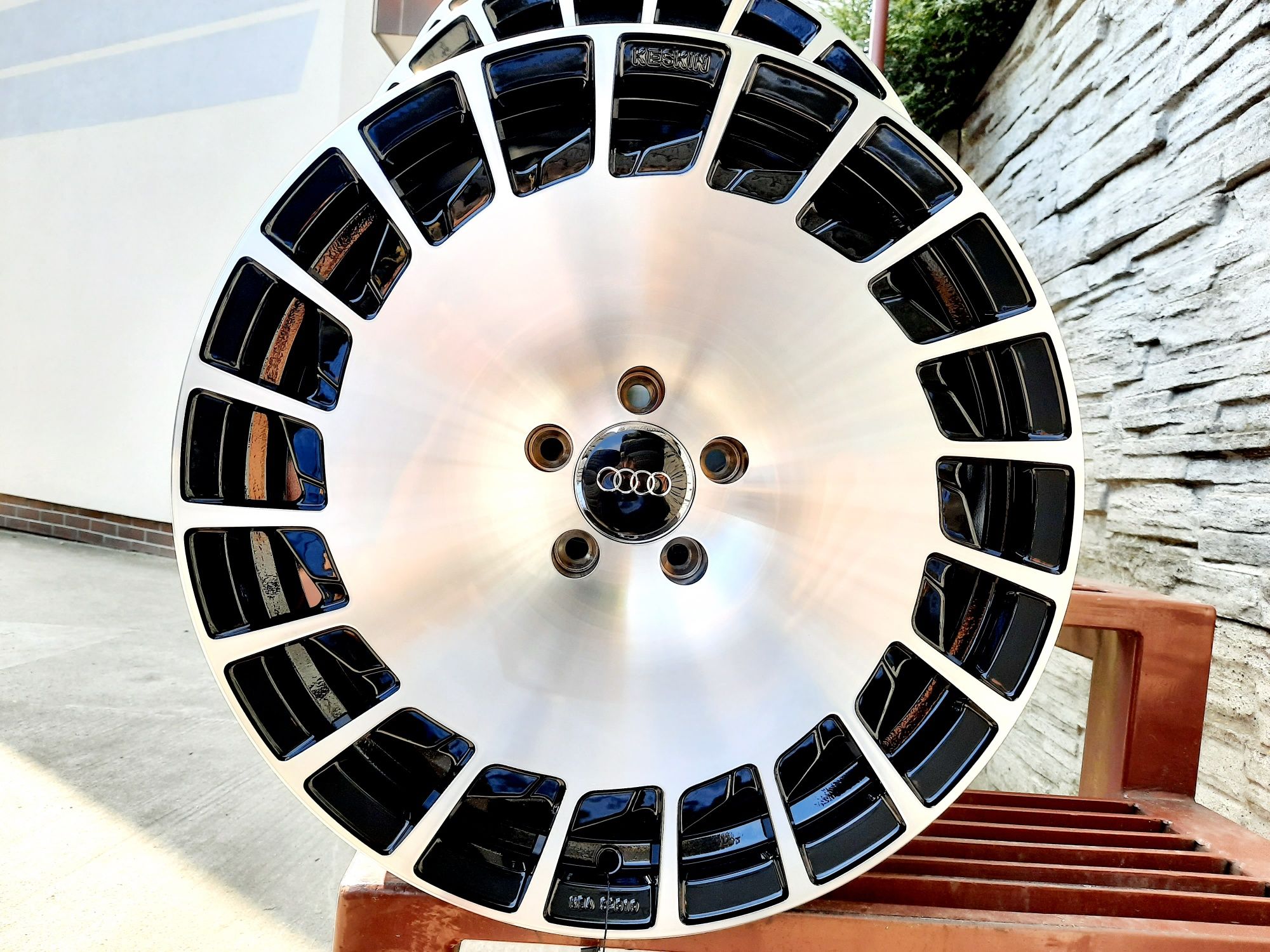 Alufelgi NOWE 19 AUDI 5x112 A3 A4 B5 B6 B7 A6 C5 C6 Q3 TT KESKIN KT23