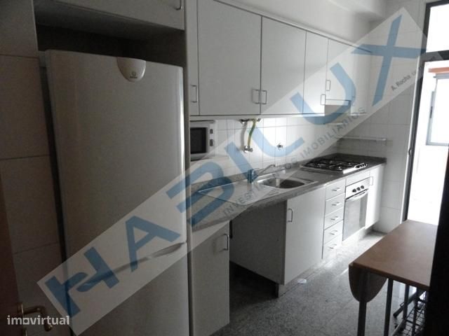 Apartamento T2 junto ao Hotel Ipanema Park
