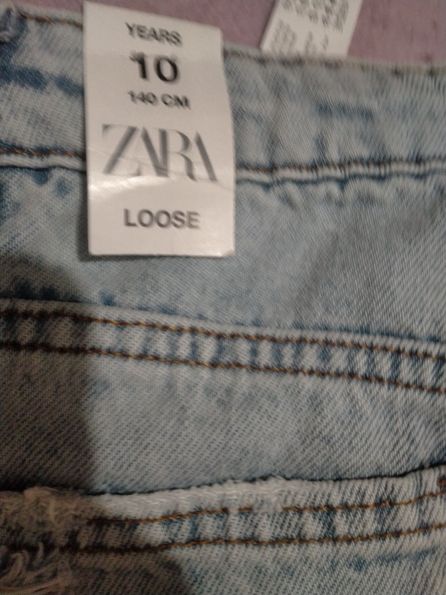 Продам Джинсы Zara