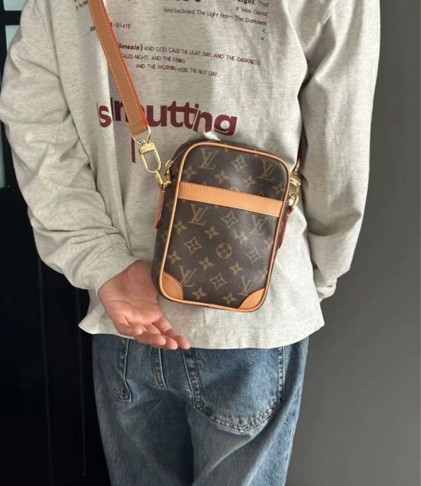 Сумка мужская Louis Vuitton унисекс коричневая кожаная через плечо