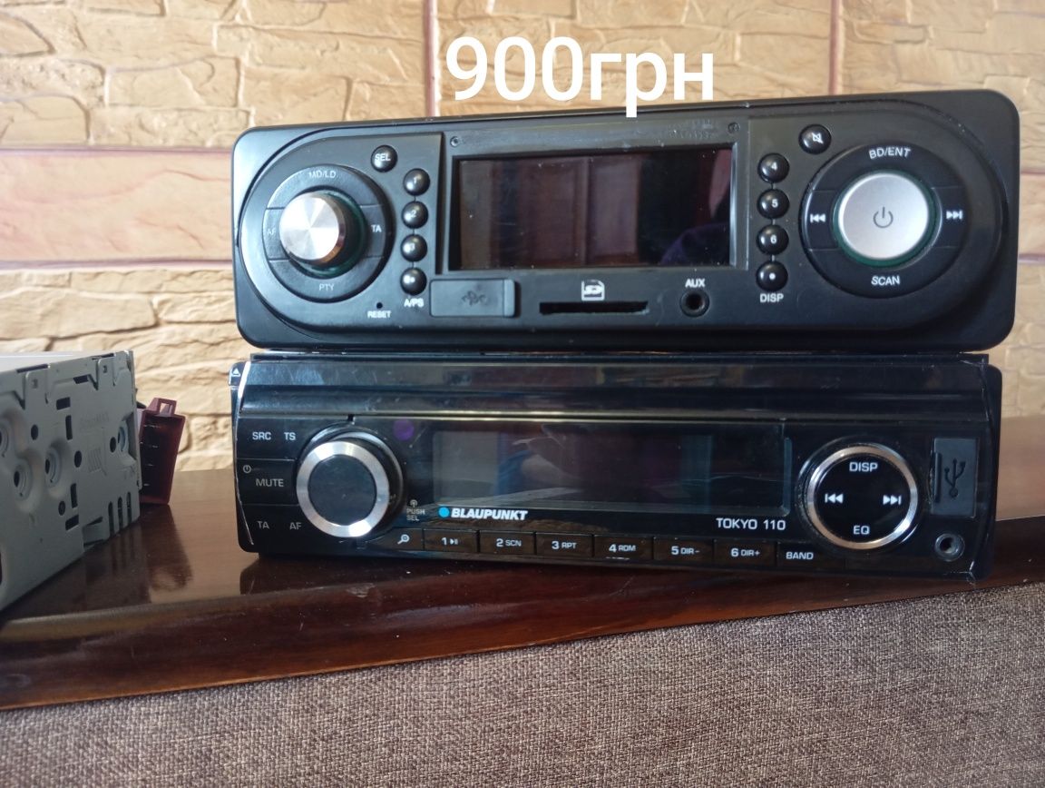 автомагнітола SONY..