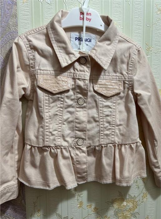 Стильна легка курточка-піджачок пудрового кольору від primigi