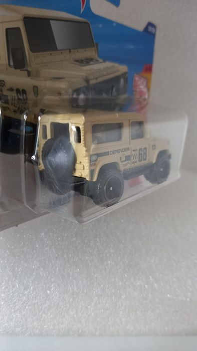 Land rover defender 90 hot wheels