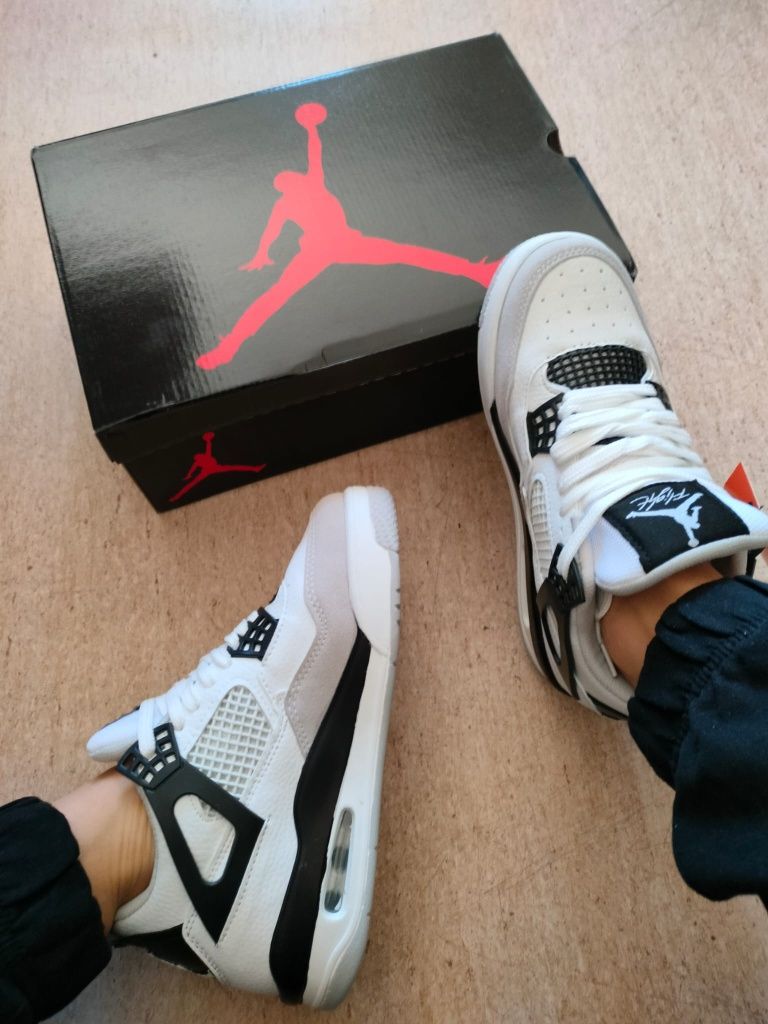 Wyprzedaż  Nike Air Jordan 4 Retro r 44 skarpetki Nike gratis