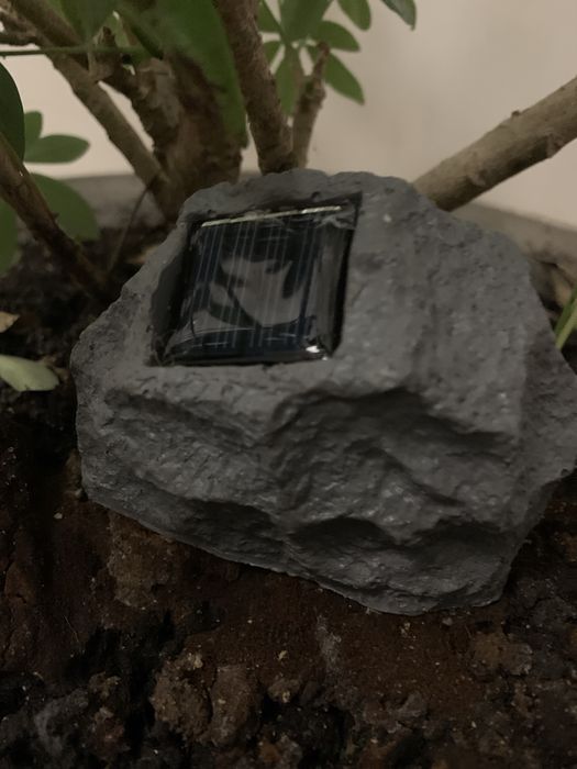Продам декоративний камінь на сонячні панелі