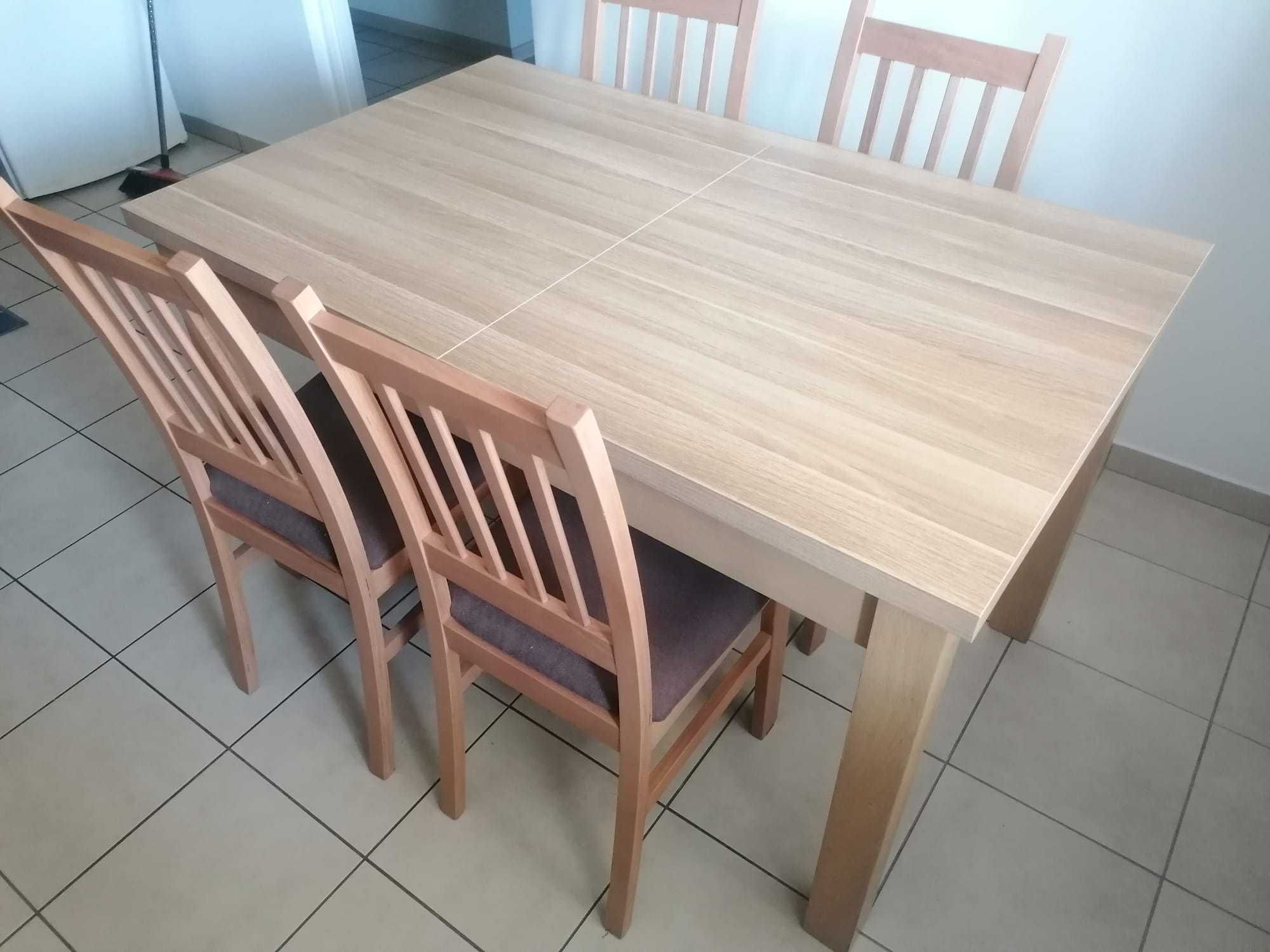 Stół rozkładany / 6 krzeseł / brak śladów użytkowania