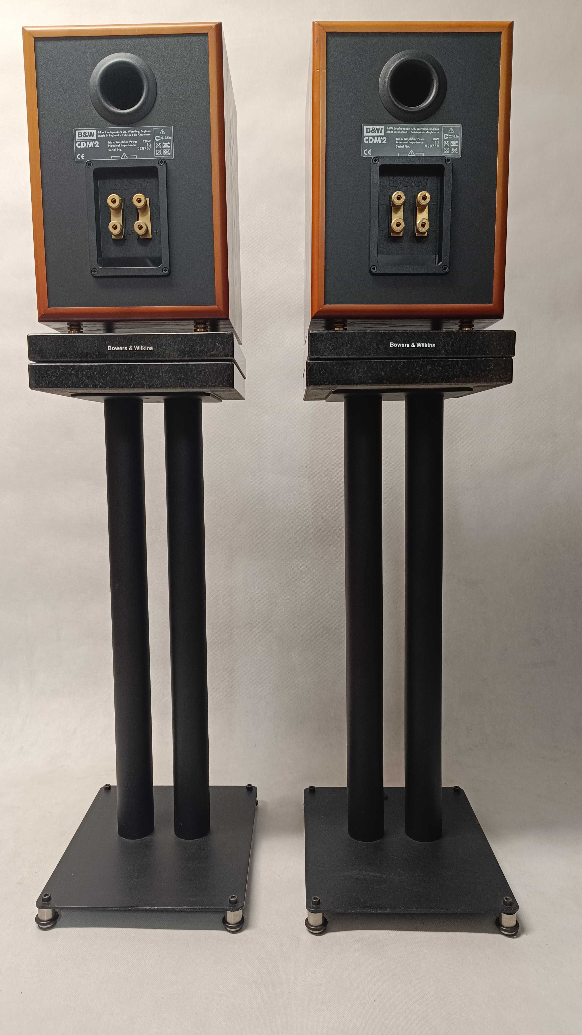 Zestaw kolumn Bower & Wilkins CDM 2