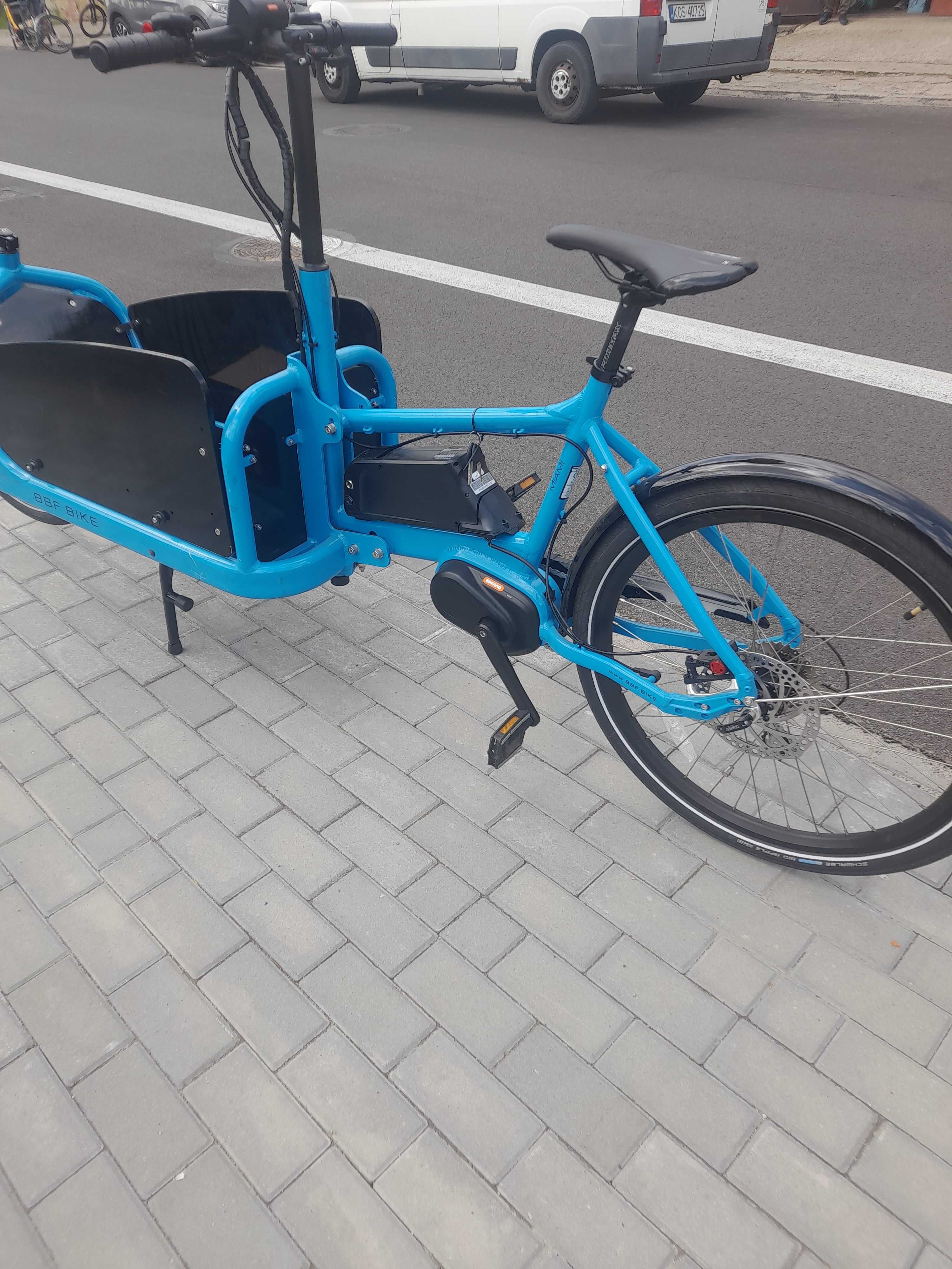 nowy rower elektryczny transportowy