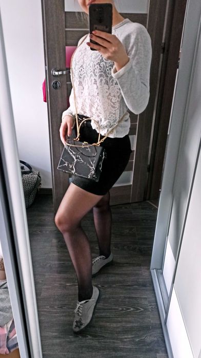 PREZENT Czarna torebka damska NA SYLWESTRA kuferek box marmurek