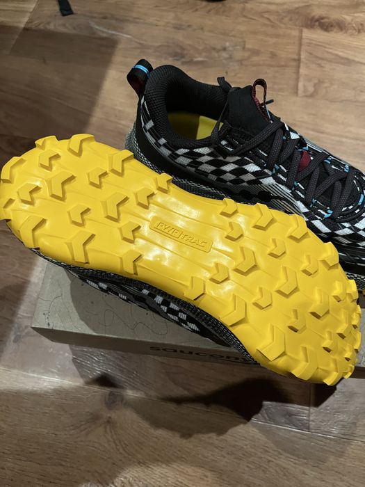 Продам чоловічі кросівки.Розмір 45. 47