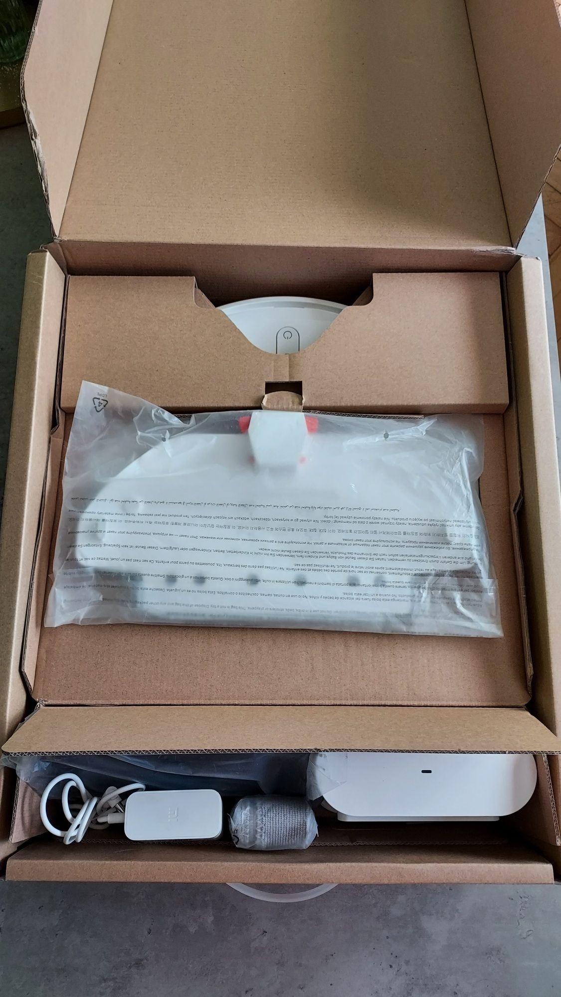 Robot sprzątający Xiaomi Mi Robot Vacuum Mop P z funkcją mopowania.