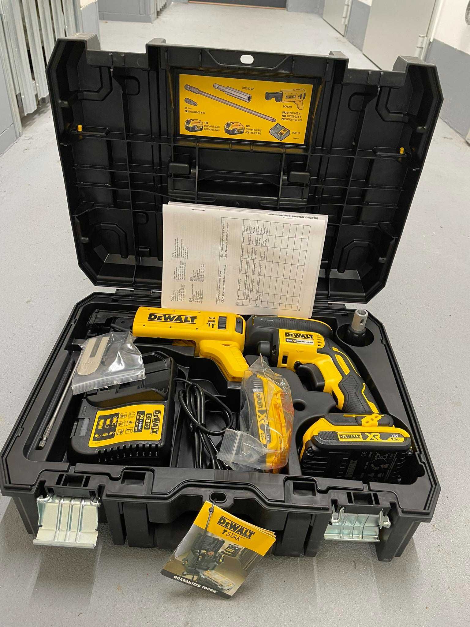 Wkrętarka Dewalt do płyt K-G