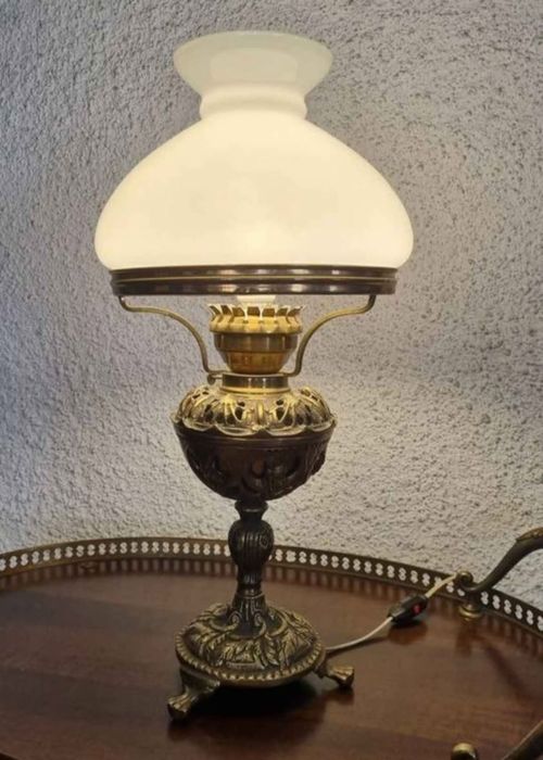 Candeeiro de mesa antigo