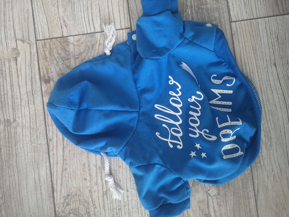 Ubranko dla małego pieska bądź szczeniaka