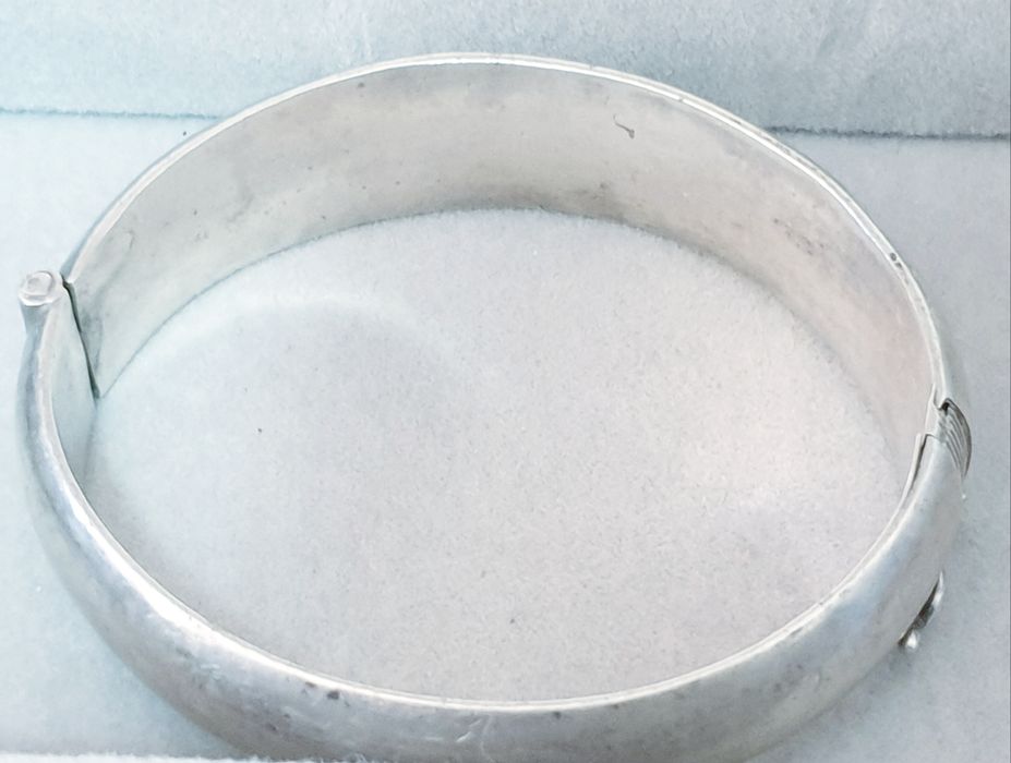 Linda escrava vintage em prata contrastada 925