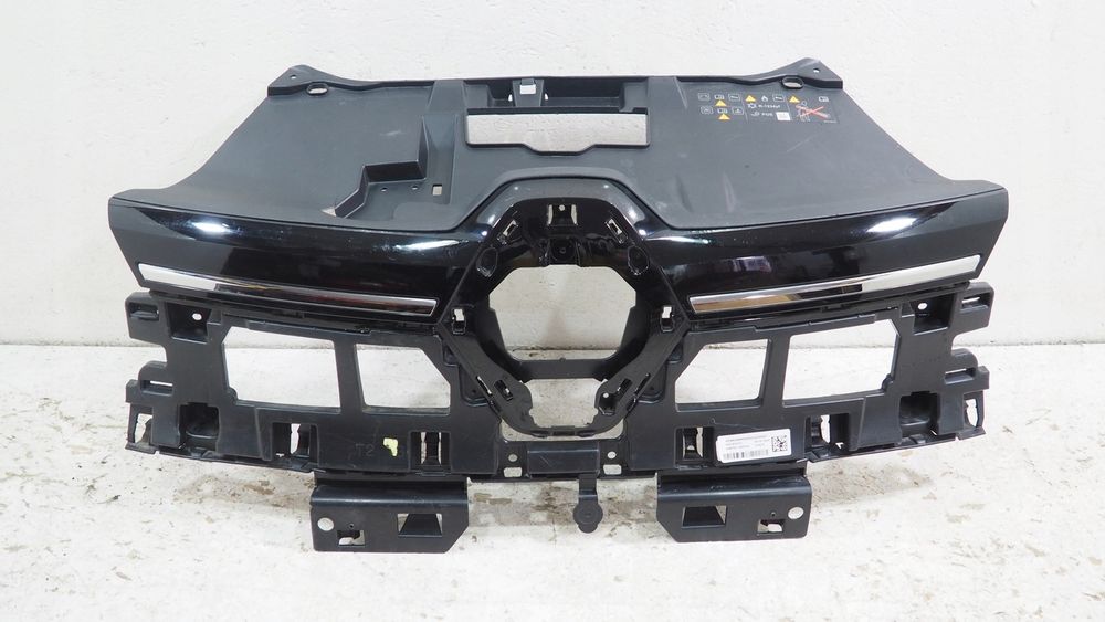 Renault megane E tech wzmocnienie grilla 620321520R
