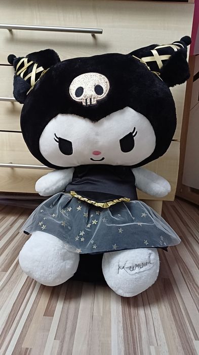Duży pluszak Kuromi Sanrio