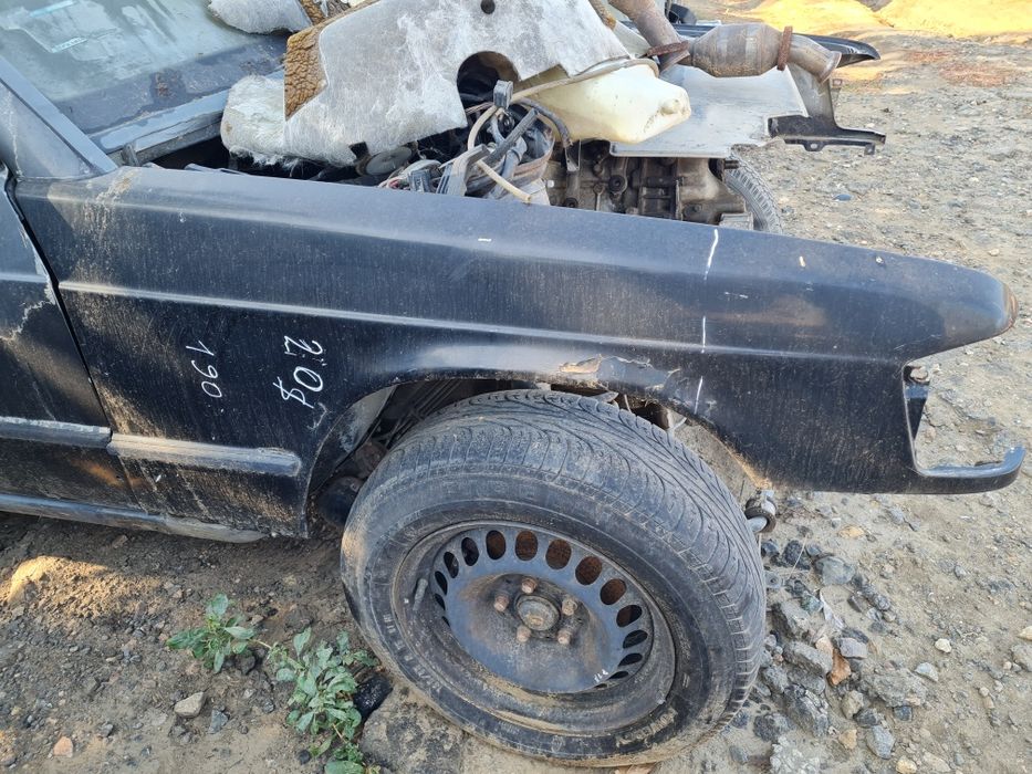 Двери мерседес 190 w201