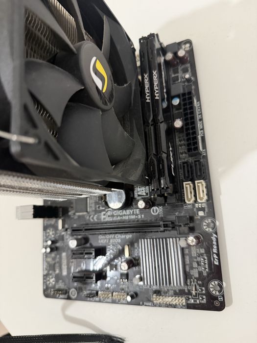 I5-4690 + Gigabyte GA-H81M-S1 + DDR3 8GB