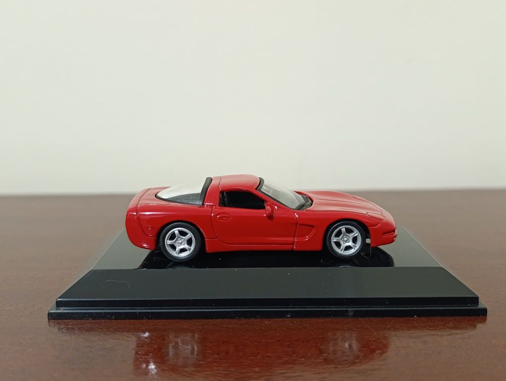 Chevrolet Corvette C5 Coupé 1/64