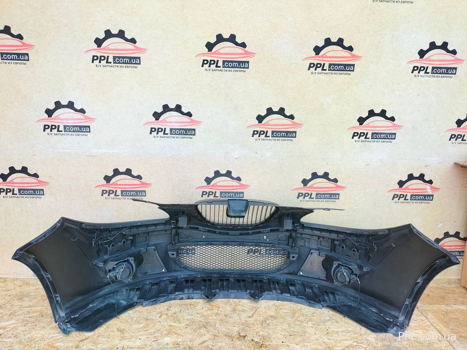 Seat Altea 04-09 Toledo бампер передний 5P0807231 решетка туманки