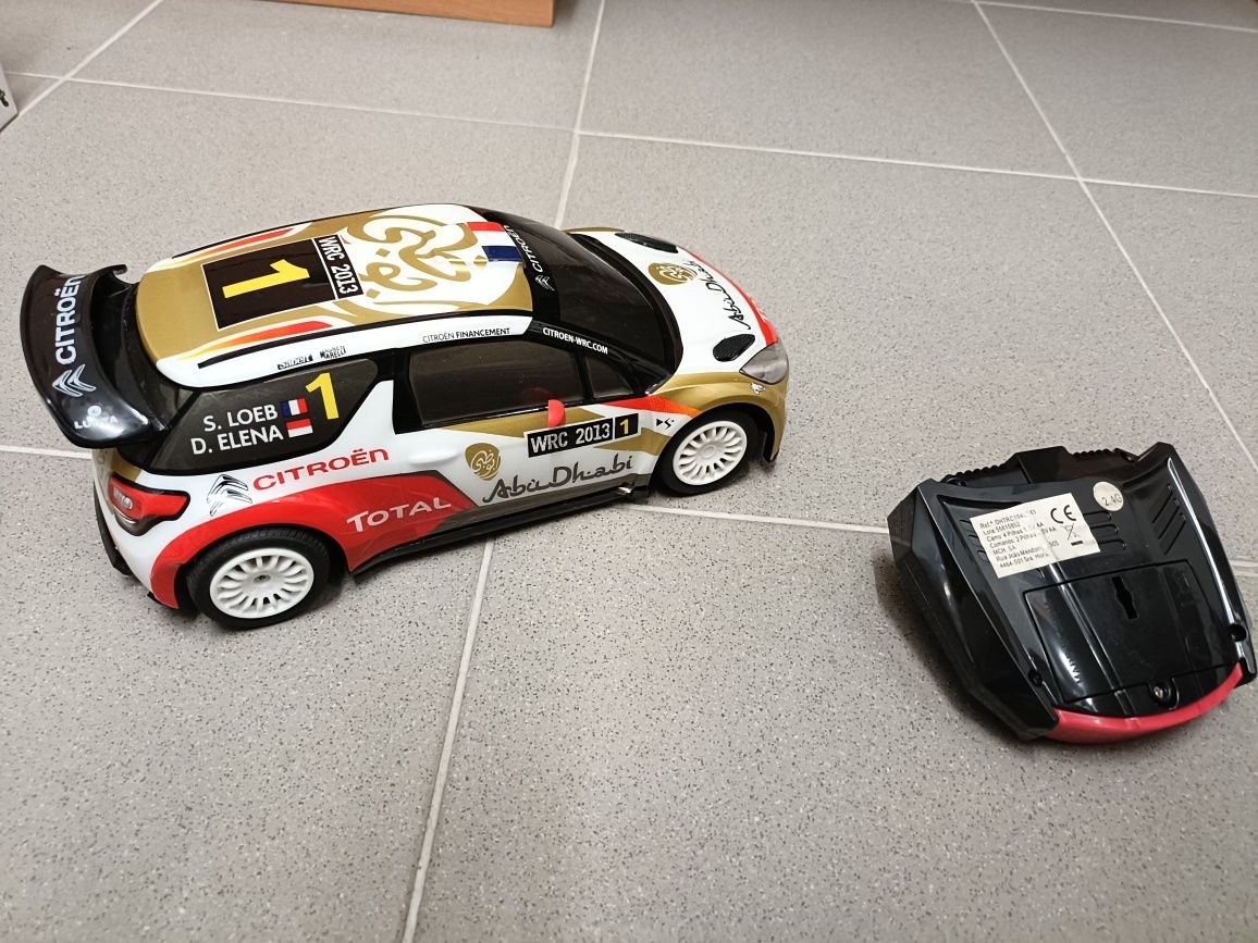 Carro telecomandado