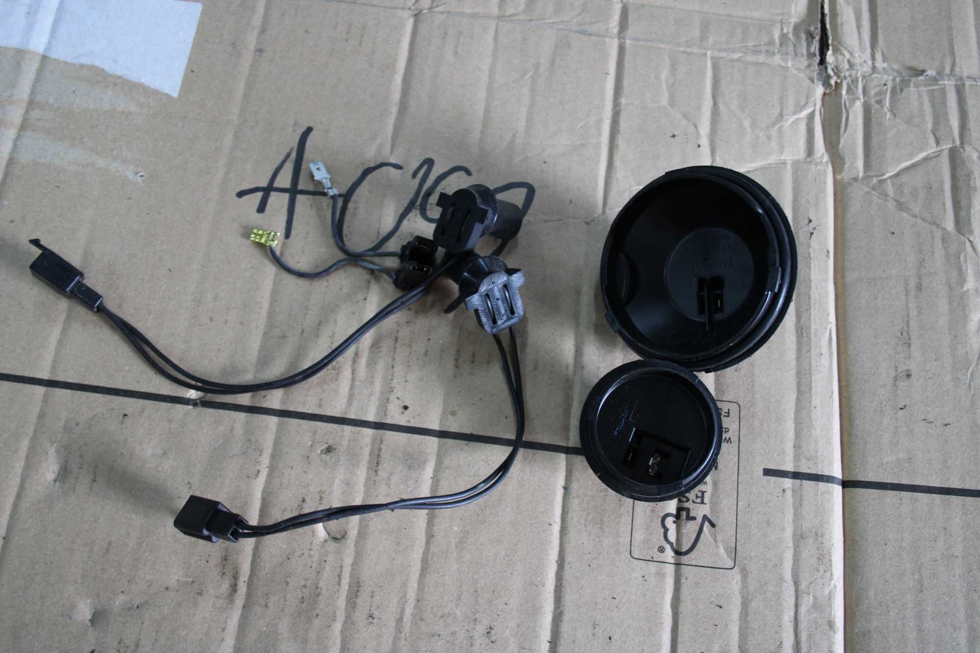Zaślepka Lampy Oprawki Suzuki GSXR 1000 K5 K6 05-06