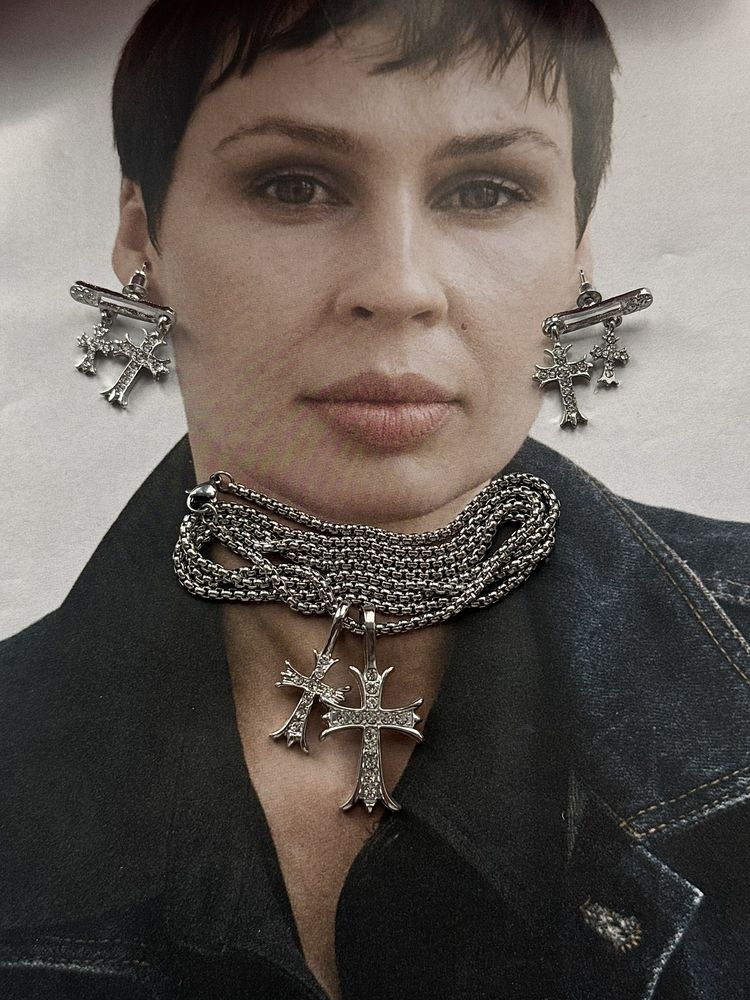Підвіска та сережки Chrome Hearts