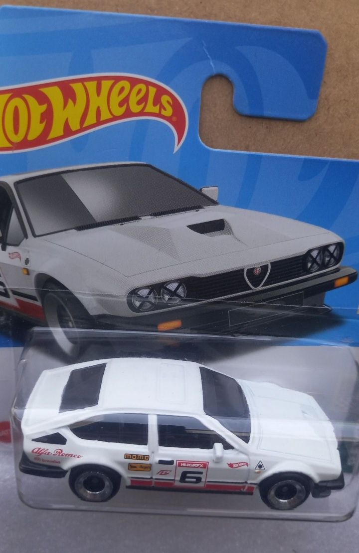 Alfa romeo GTV6 3.0 hot wheels