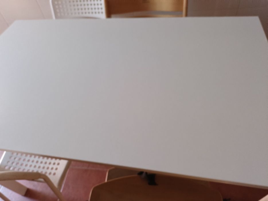 Mesa branca Melltorp 125x75