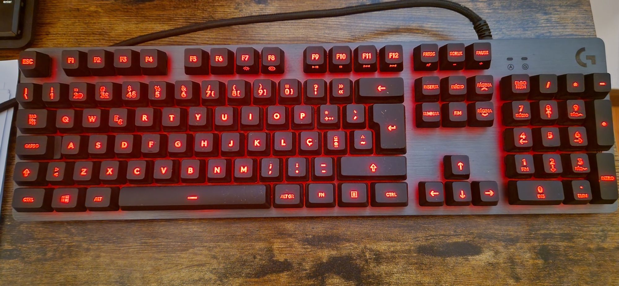 Teclado gaming G413 Carbon
