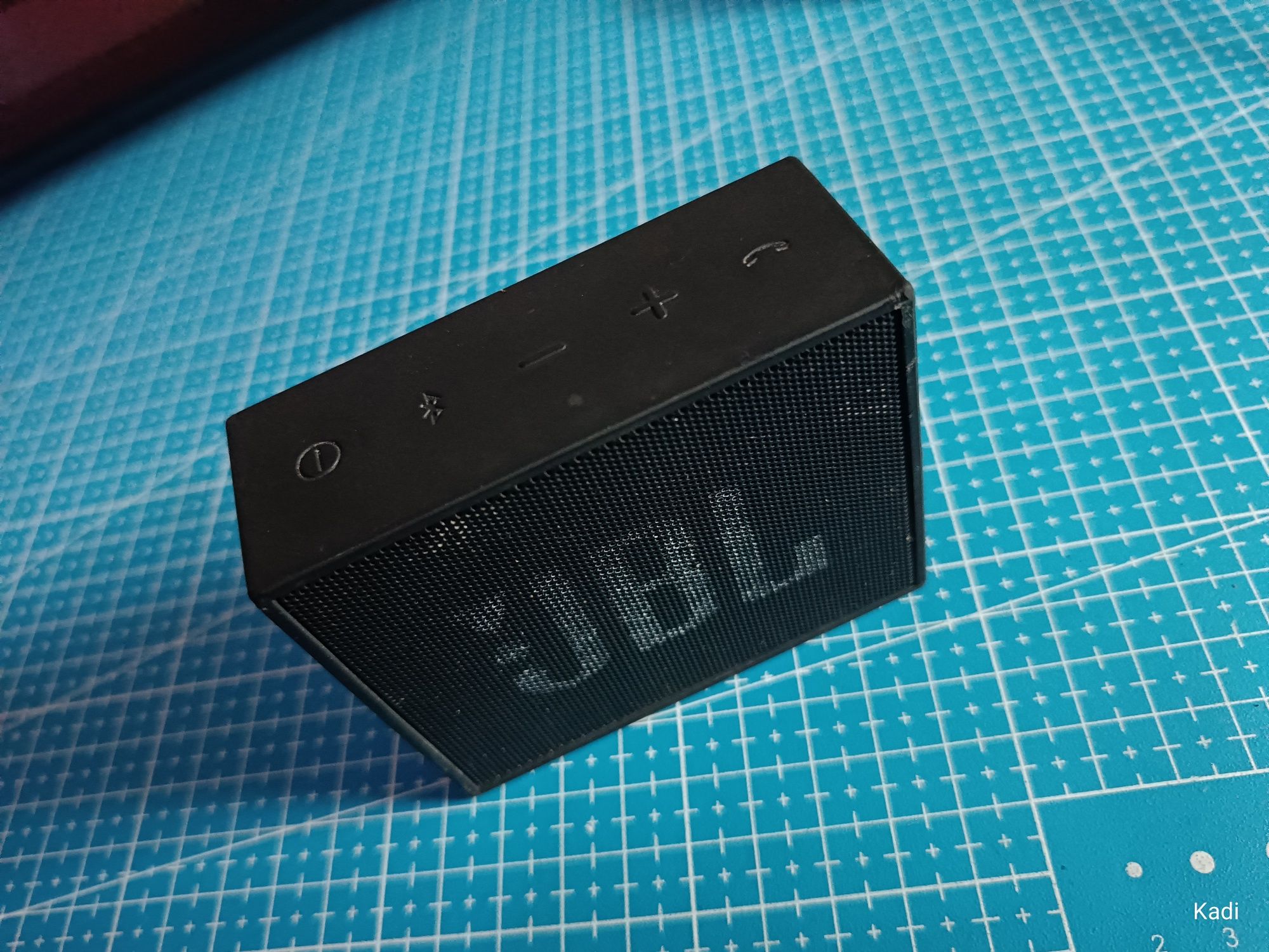 Głośnik JBL GO bluetooth.
