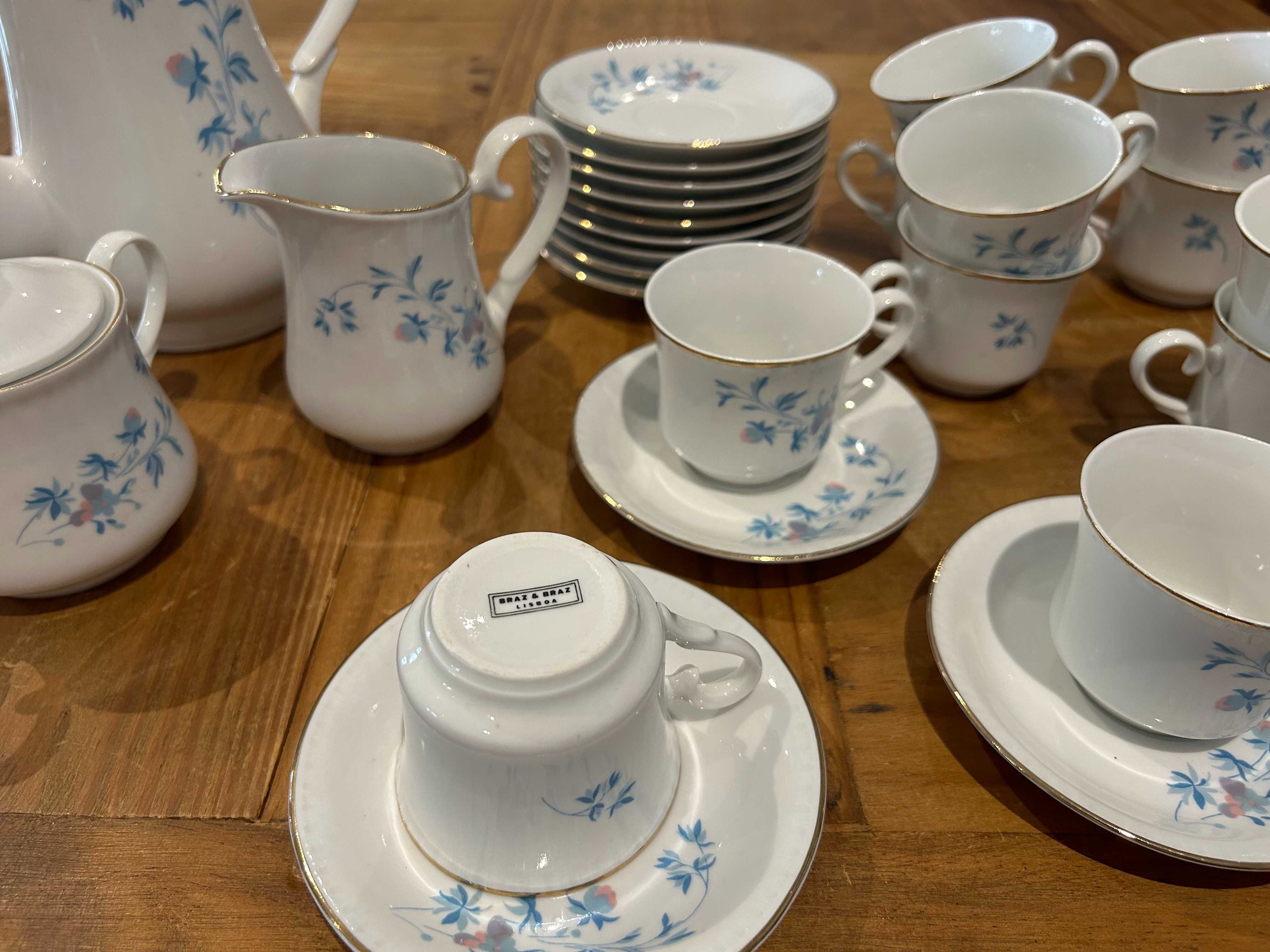 Conjunto de Chá em Porcelana